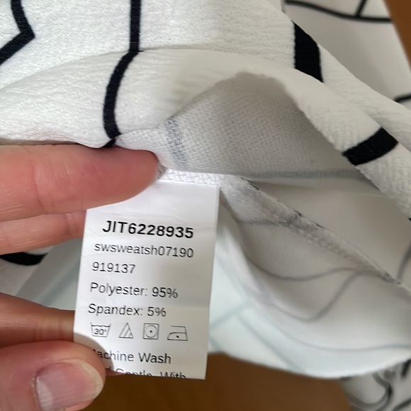 SHEIN crop top - Picture 6 of 7